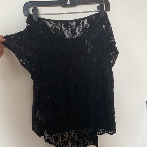 Guess Sparkly Tee - Picture 3 of 3